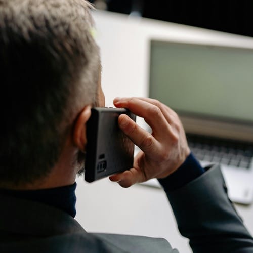 contactar Persona llamando por el móvil